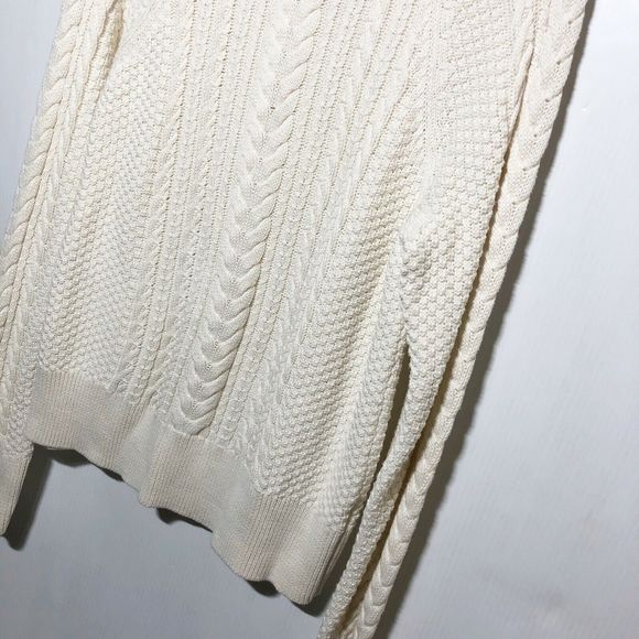 Gap Oatmeal Chunky Cable Knit Pullover Sweater - Picture 3 of 10